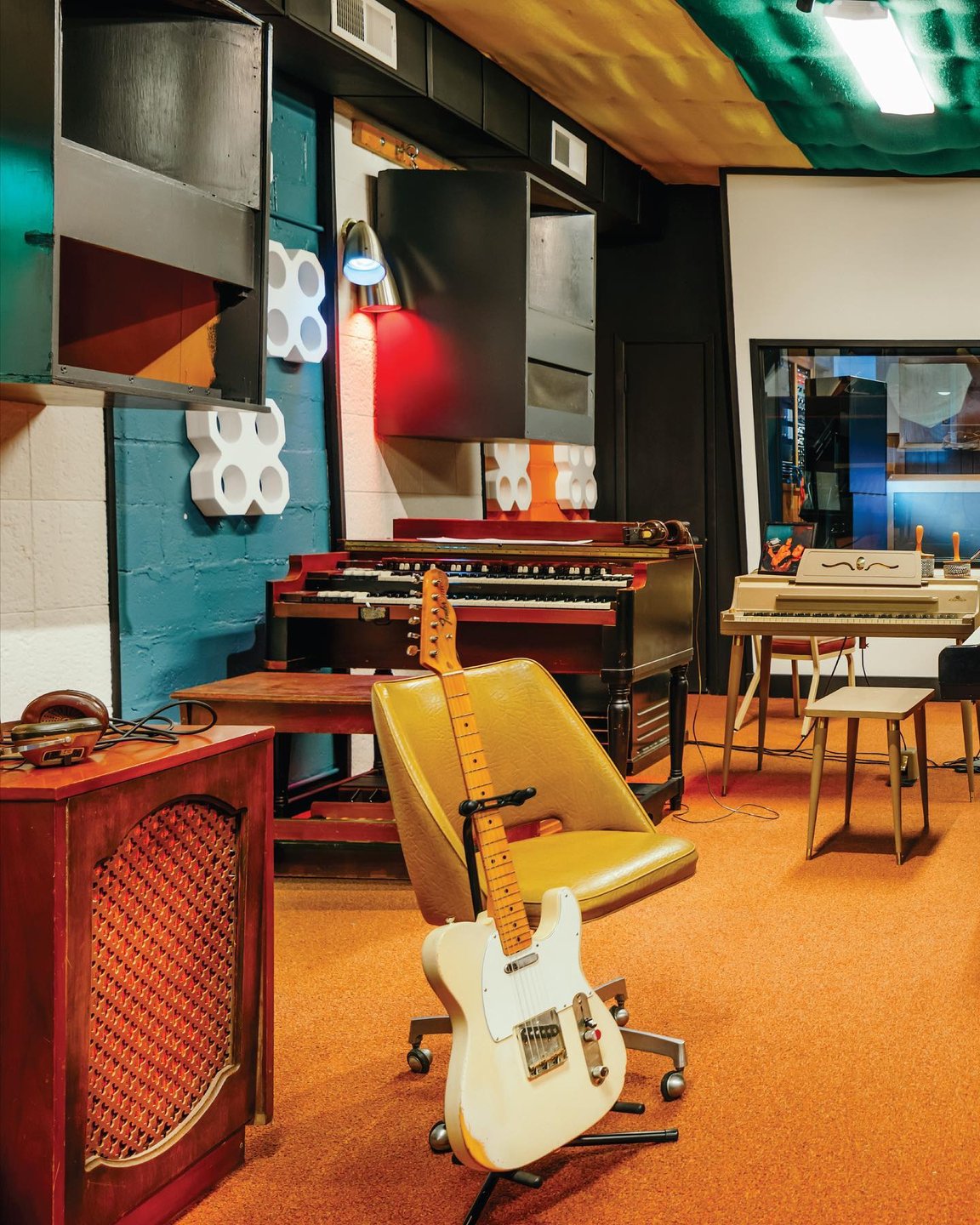 Guitar in Fame Studios 